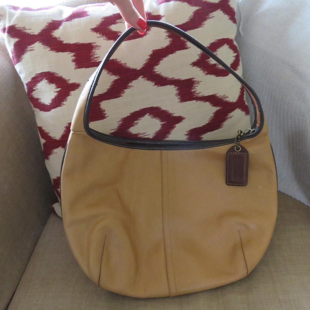 Coach Ergo Hobo - Tan/Brown